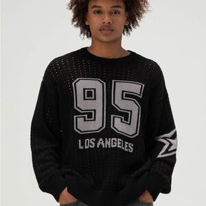 Tilly's Black and Gray Crewneck Sweater